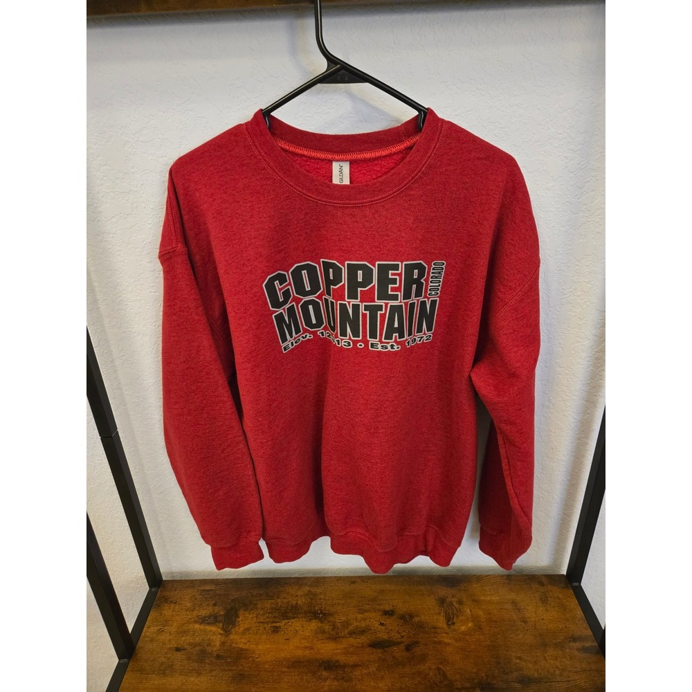 Gildan Copper Mountain Colorado Graphic Crewneck Sweatshirt Red Large